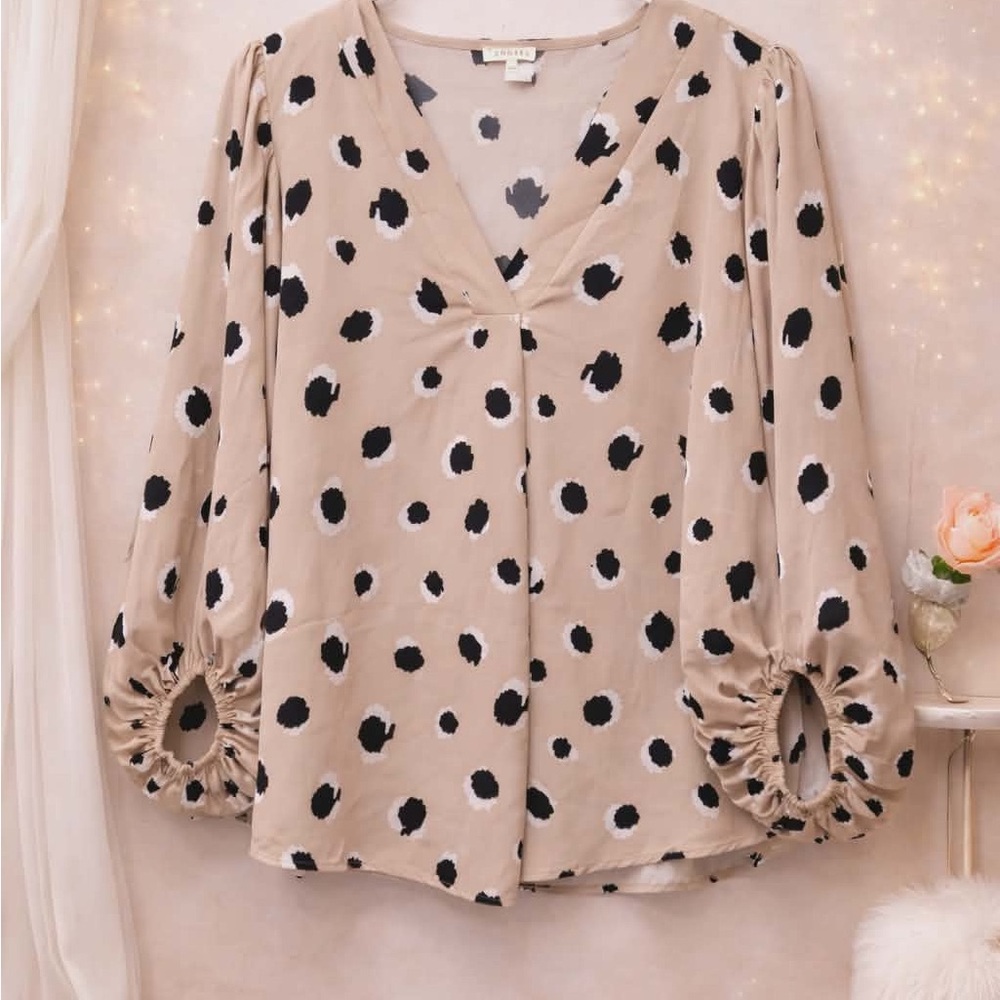 JODIFL Beige and Black Polka Dot Blouse